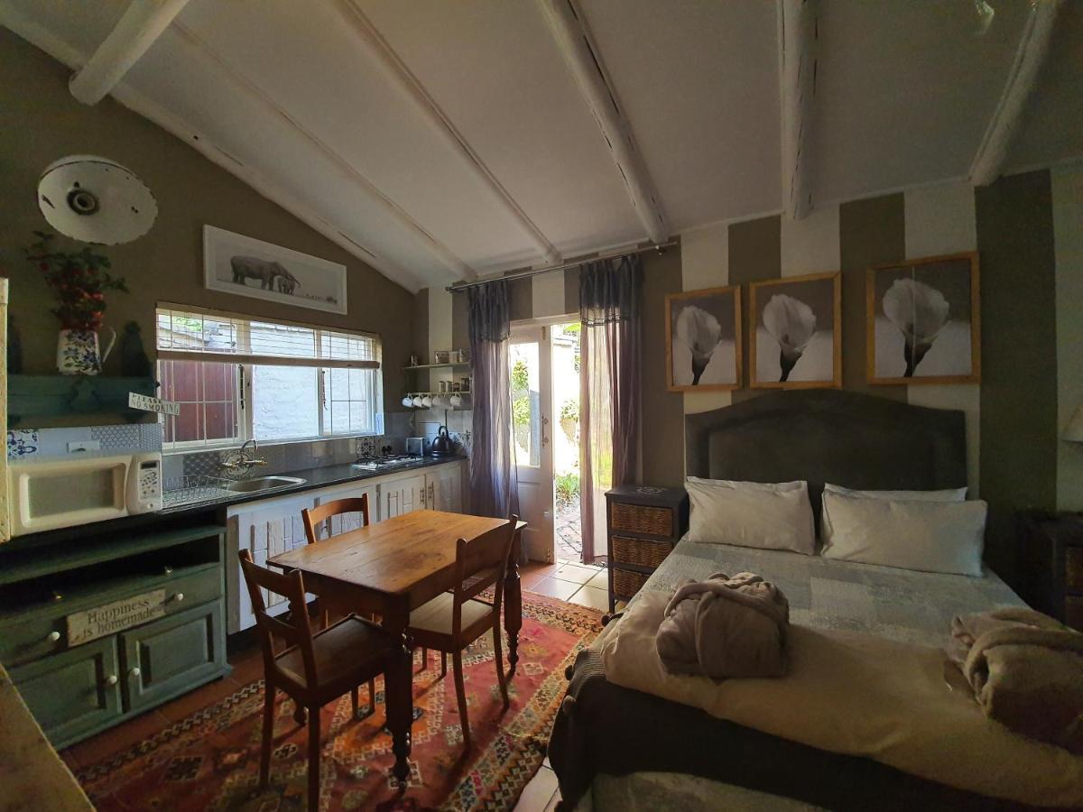 Waterhouse Guest Lodge - Indus Street Pretoria-Noord Exterior foto